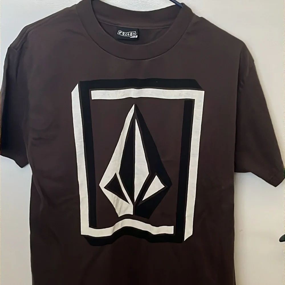 Volcom short sleeve tee - Picture 2 of 3